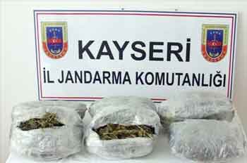 JANDARMA NARKOTİK KAÇAKÇILIĞINA İZİN VERMİYOR