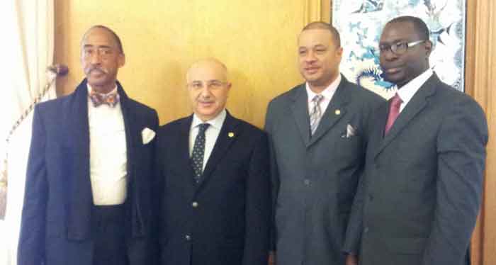 ÖKSÜZKAYA NEWYORK MİLLETVEKİLİ VE DANIŞMANLARINI KABUL ETTİ