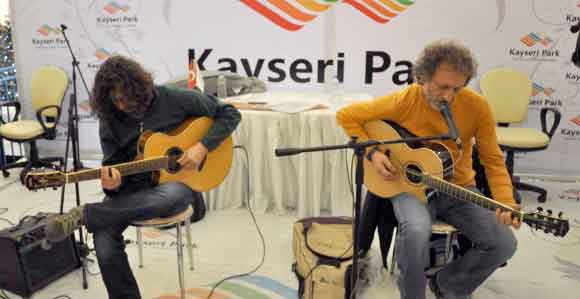 DÜŞ  SOKAĞI  SAKİNLERİ SEVENLERİ İLE  BULUŞTU