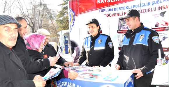 POLİSTEN STANTLI, BROŞÜRLÜ UYARI 
