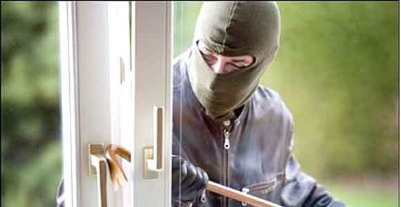 VİLLA FARELERİ TUTUKLANDI