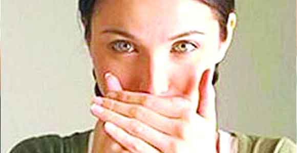 DİKKAT UZMANLAR UYARIYOR: AĞIZ KOKUSU  BOŞANMA SEBEBİ 