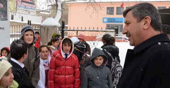 TWİTLERDE İŞE YARAMADI OKULLAR TATİL OLMADI