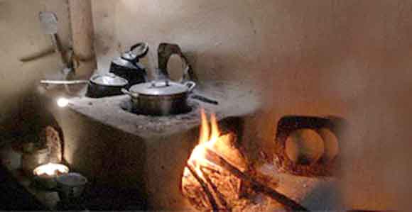 KARBONMONOKSİTTEN 3 KİŞİ ZEHİRLENDİ