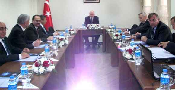 VALİ YILMAZ VİLAYETLER HİZMET BİRLİĞİ’NİN TOPLANTISINA KATILDI
