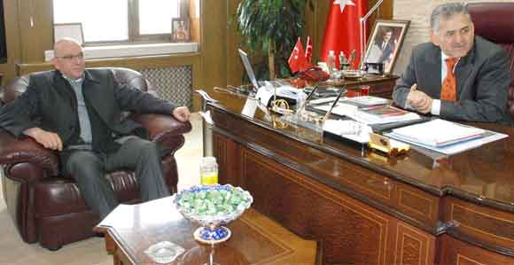 KAHİMDER YÖNETİM KURULU MELİKGAZİ BELEDİYESİNİ ZİYARET ETTİ