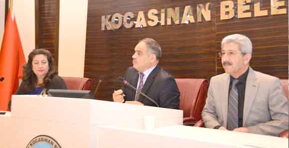 HİZMETLERİN BAŞARISI, VERGİ TAHSİLATINI ARTIRIYOR