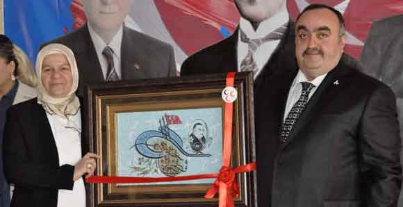 KADIN KOLLARINDAN EBRU SERGİSİ 