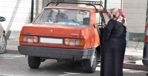 HASTANAYE GELDİ SOYULDU