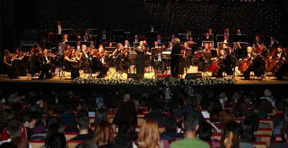 CUMHURBAŞKANLIĞI SENFONİ ORKESTRASI KAYSERİ'Yİ BÜYÜLEDİ