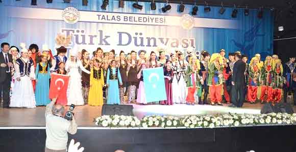 TÜRK DÜNYASI NEVRUZ ŞENLİKLERİ BÜYÜLEDİ