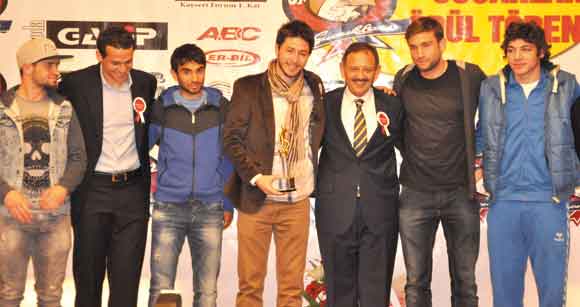 BELEDİYE BAŞKANLARINA ÖZEL ÖDÜL!