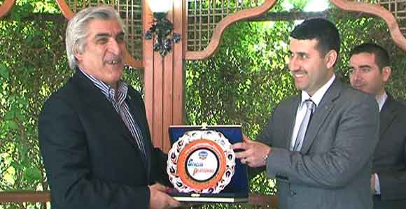 SAFFET ARSLAN GENÇ İŞADAMLARIYLA TECRÜBELERİNİ PAYLAŞTI