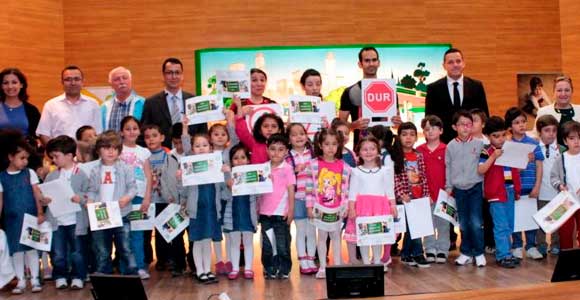 650 ÖĞRENCİYE İNTERNETTEKİ TEHLİKELER ANLATILDI