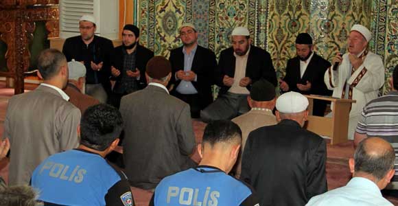 PINARBAŞI ŞEHİTLERİNİ UNUTMADI