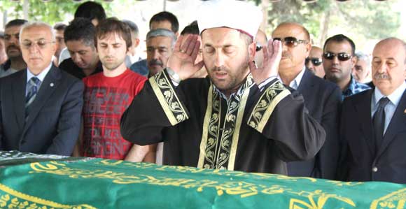 YAĞMUR AİLESİNİN ACI GÜNÜ