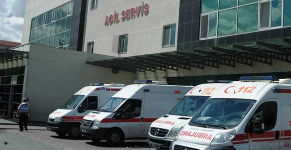 AYNI  GÜNDE  İKİ  FARKLI  ZEHİRLENME VAKASI